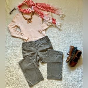 American eagle 8 long beige/light gray pants